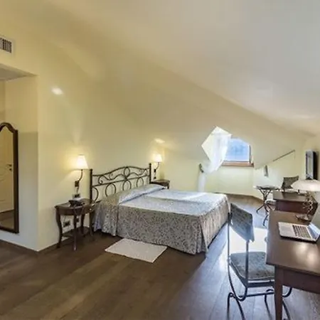 Hotel La Darsena Boutique & Restaurant 3*