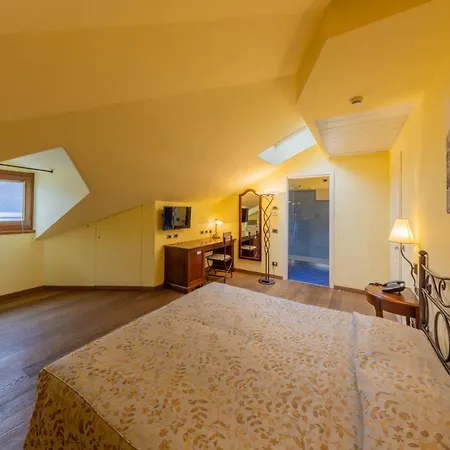 La Darsena Boutique & Restaurant 3*