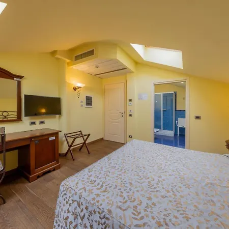 La Darsena Boutique & Restaurant Hotel 3*