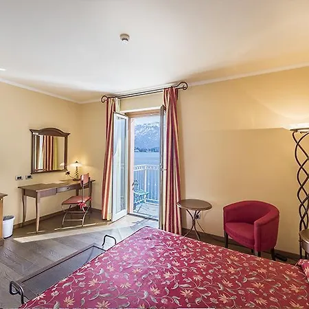 Hotel La Darsena Boutique & Restaurant Tremezzo