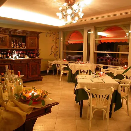 La Darsena Boutique & Restaurant