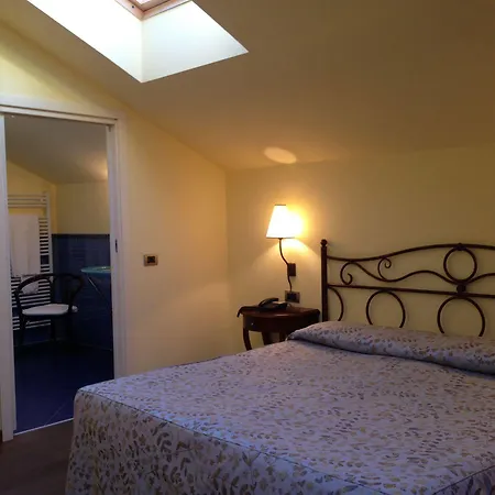 Hotel La Darsena Boutique & Restaurant Tremezzo