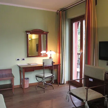La Darsena Boutique & Restaurant Hotel