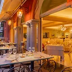 La Darsena Boutique & Restaurant Hotel