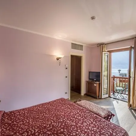 Hotel La Darsena Boutique & Restaurant Tremezzo