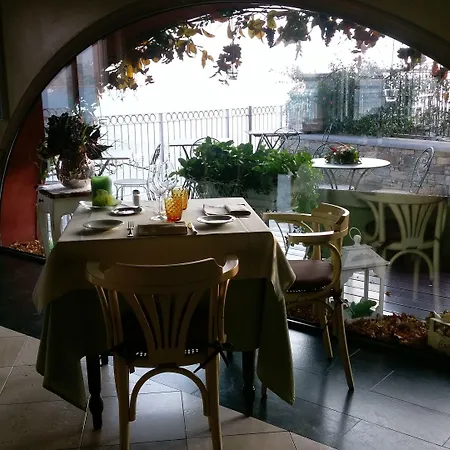 Hotel La Darsena Boutique & Restaurant Tremezzo