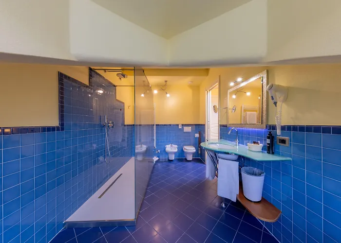 La Darsena Boutique & Restaurant