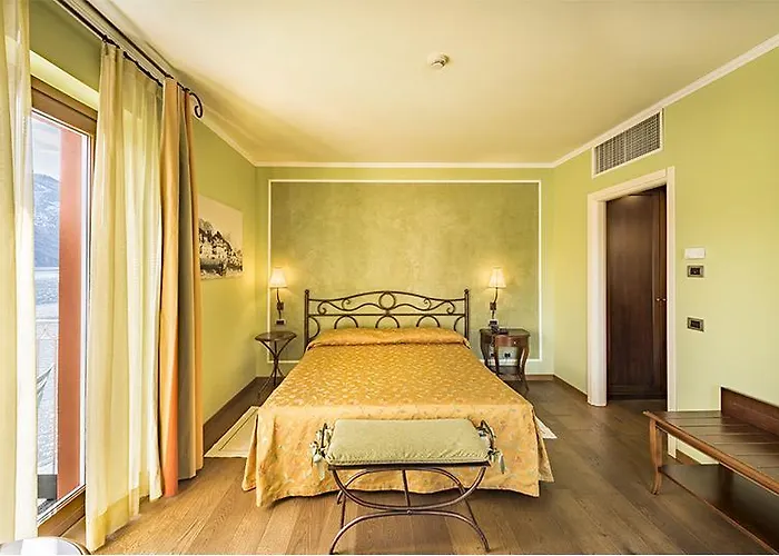 La Darsena Boutique & Restaurant